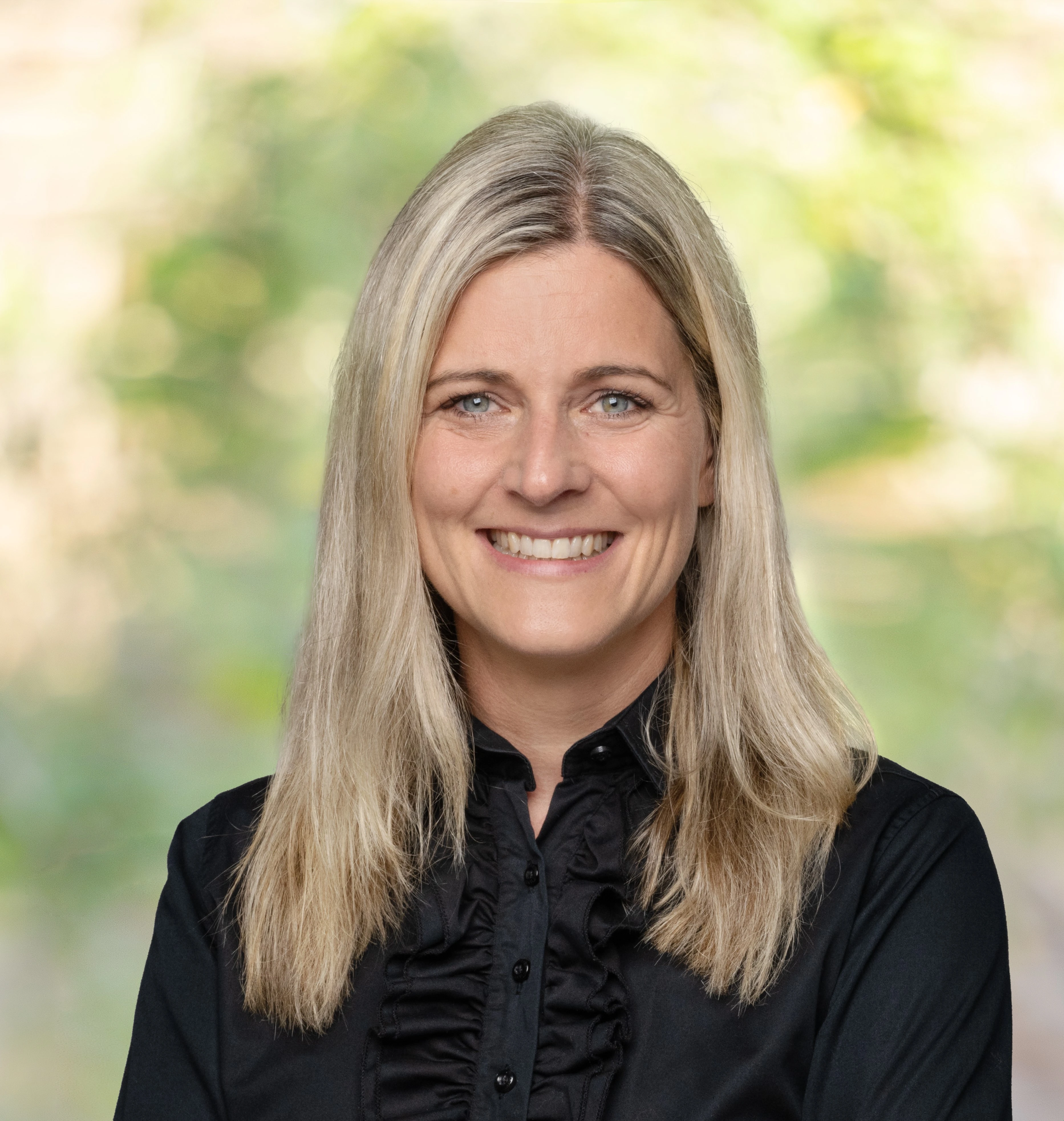 Warum gibt es im Schulbereich die drei Ebenen des  Örtlichen, Bezirks- und Hauptpersonalrats?